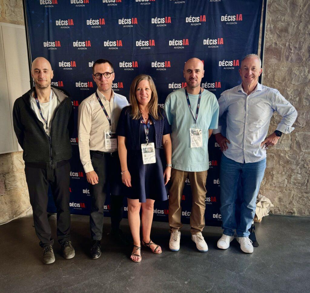 Les startups de la French tech Grande Provence pitchent lors de la journée DecisIA : Yoann Wackers, Adrien Lebas, Noémie Gandon, Rémy Baroukh et Benoit Fahy